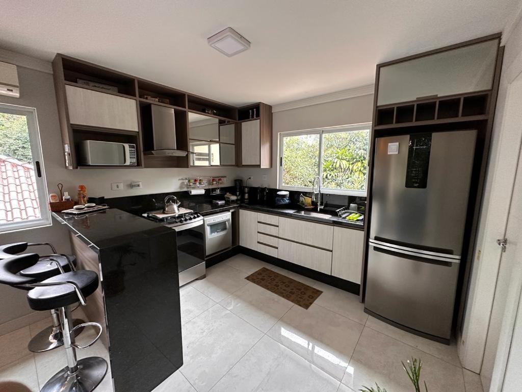 Charming Home 2 Min. From Barigui Park กูรีตีบา ภายนอก รูปภาพ